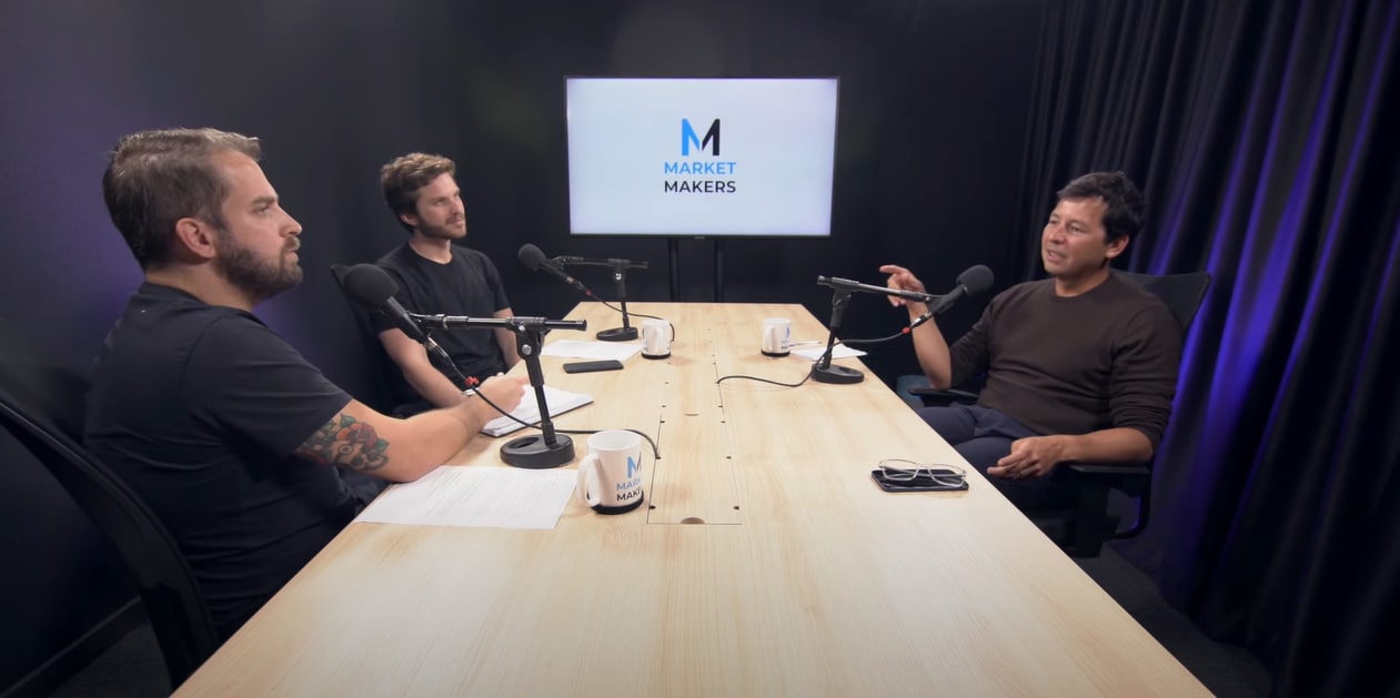 A desacomodação de Roberto Lee