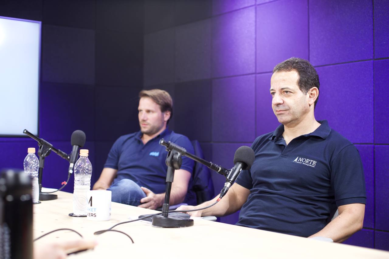 As ações favoritas dos gestores que estão batendo com folga o Ibovespa em 2022